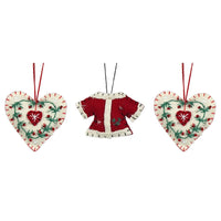 image of Traditional Red & Green Decor decor