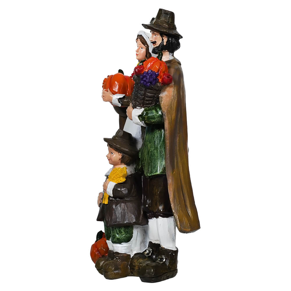 Traditional Pilgrim Family Decor