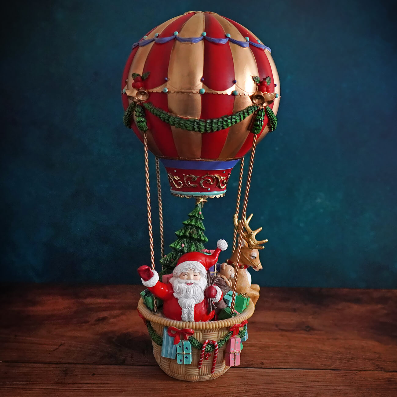 17’’ Santa & Friends Christmas Hot Air Balloon - Christmas