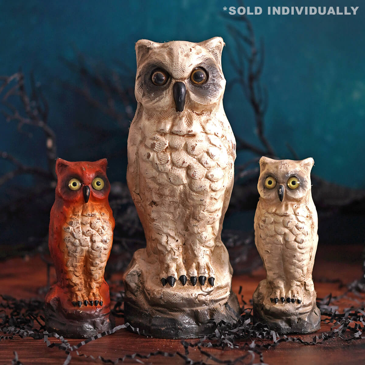 6 inch vintage white owl figurine by ragon house design with cream textured feathers and black beak and talons