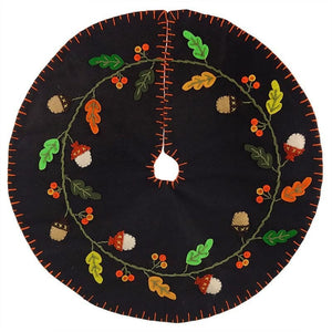 Acorn And Leaves Tree Skirt
