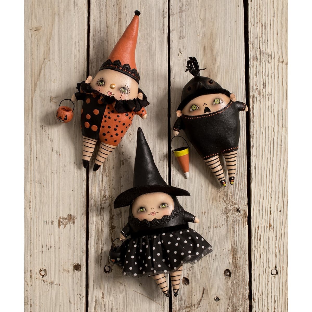 Delighted Desdemona Witch Ornament