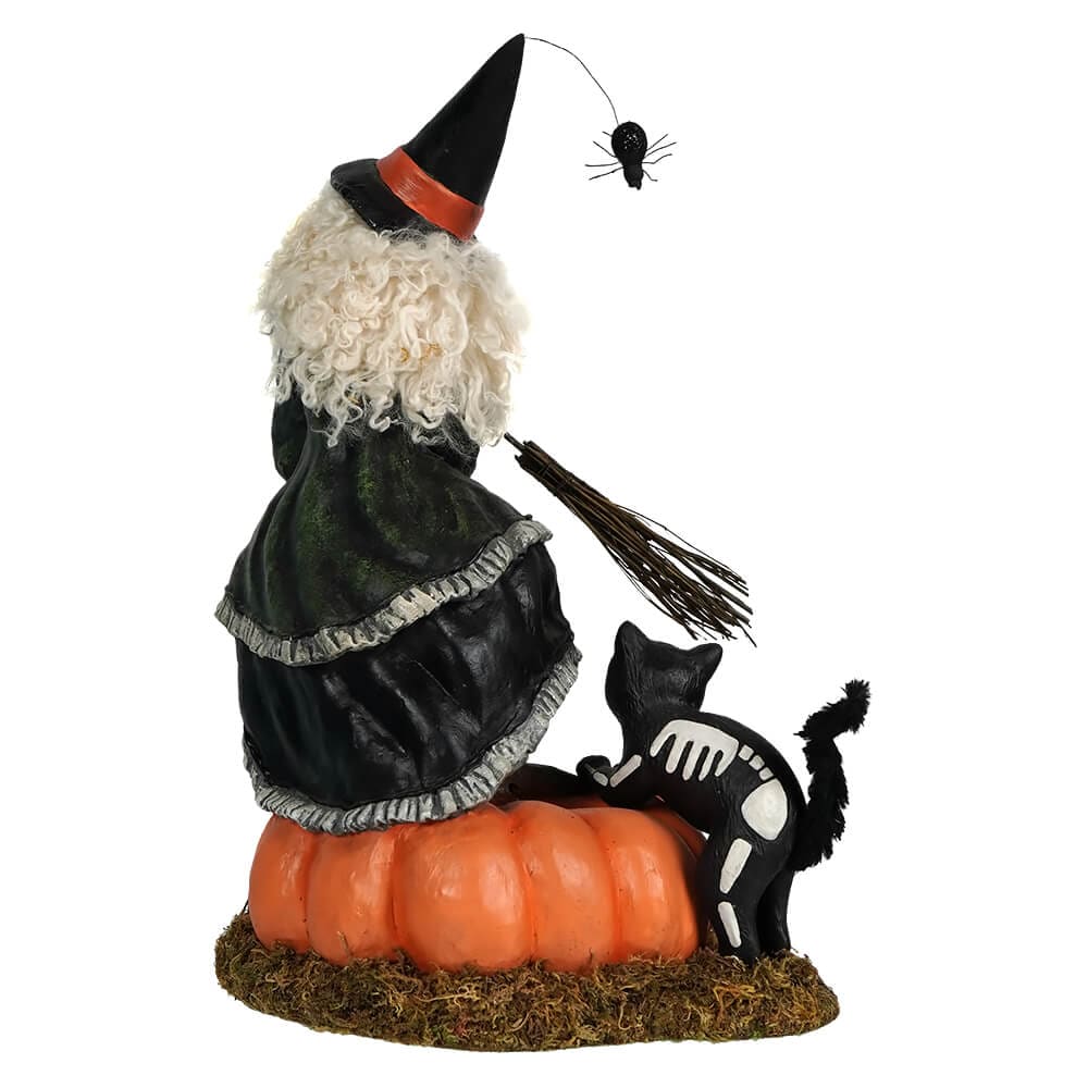 Frightened Frieda Witch