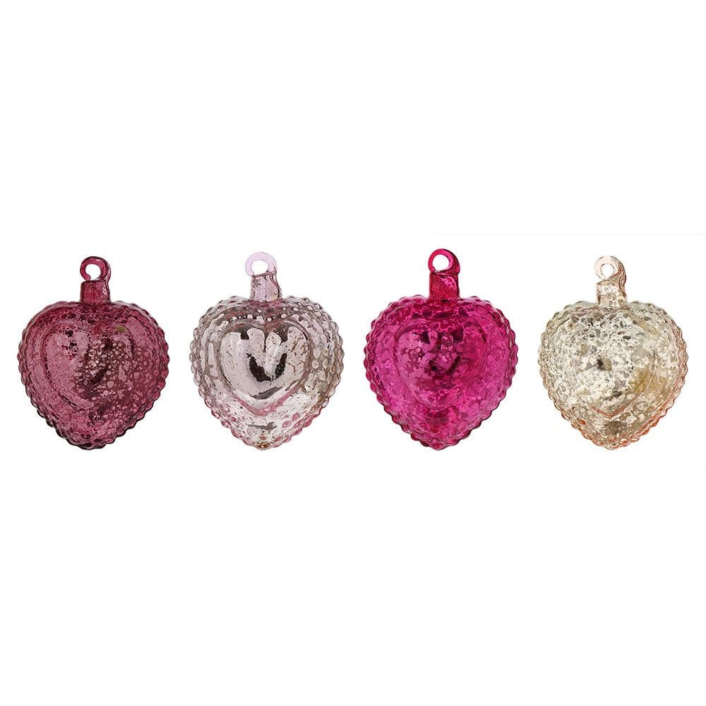 Heartfelt Dotted Ornaments Set/4