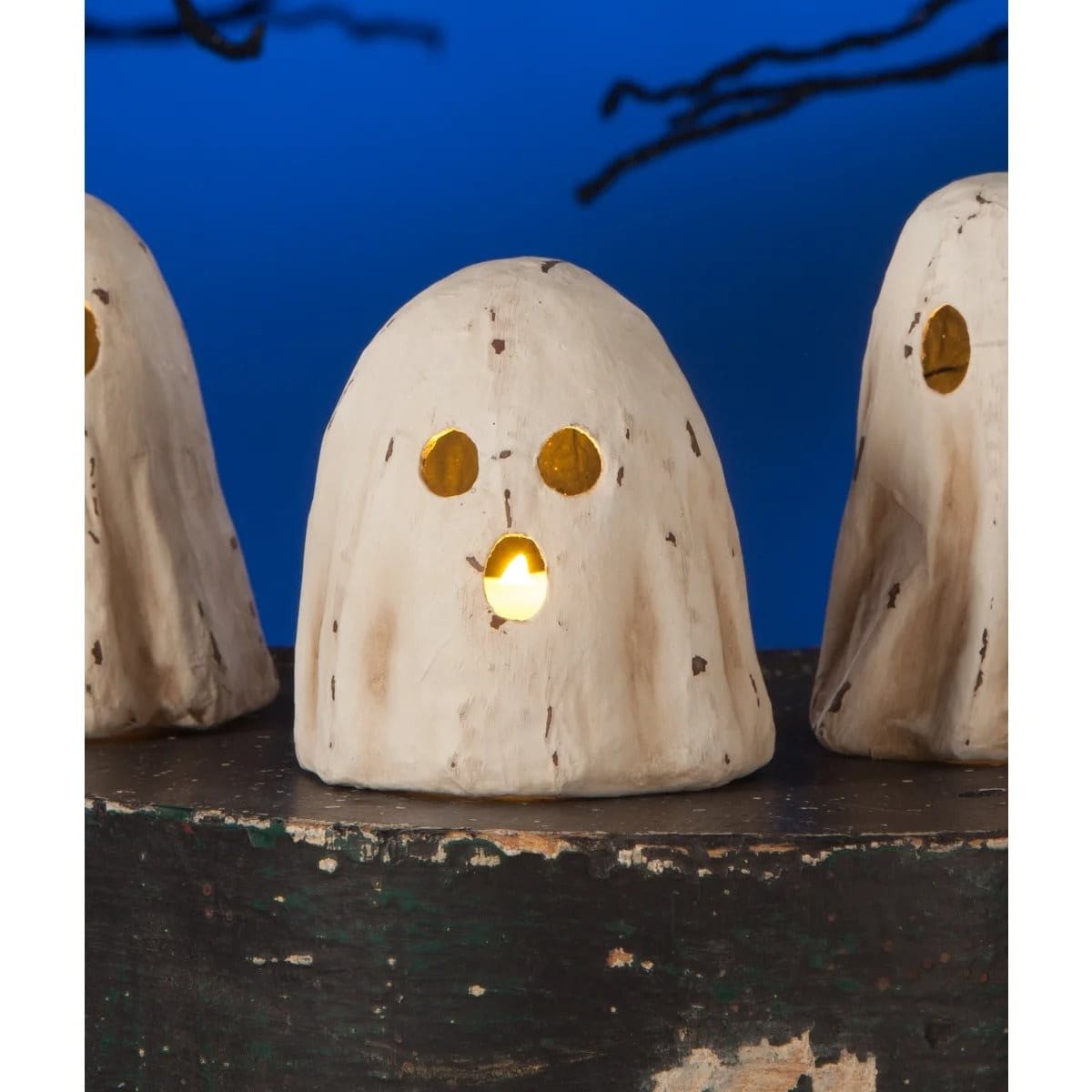 Small Surprised Ghost Luminary