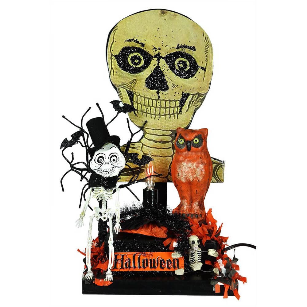 Vintage Skeleton Head Display - Halloween