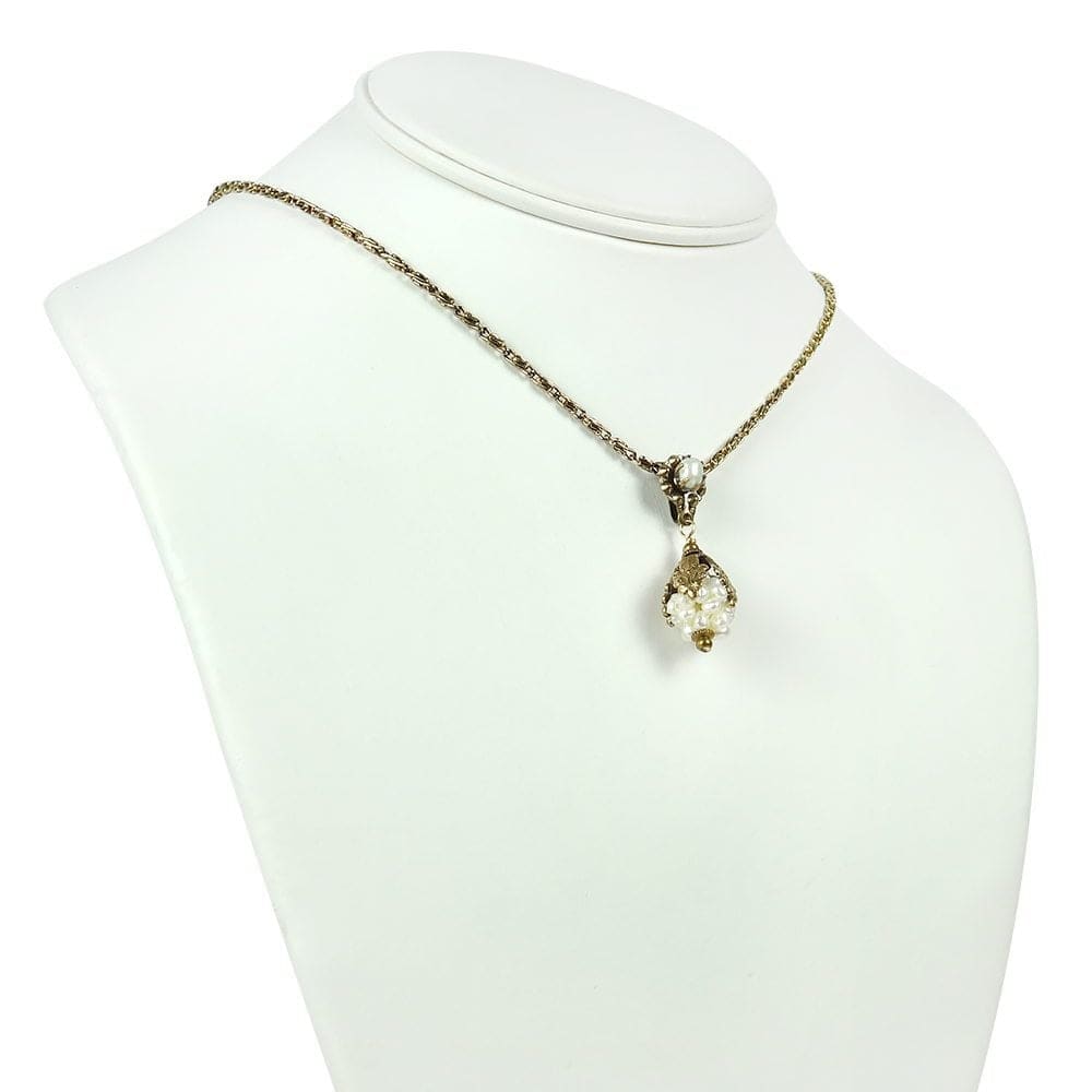 White Bordeaux Necklace