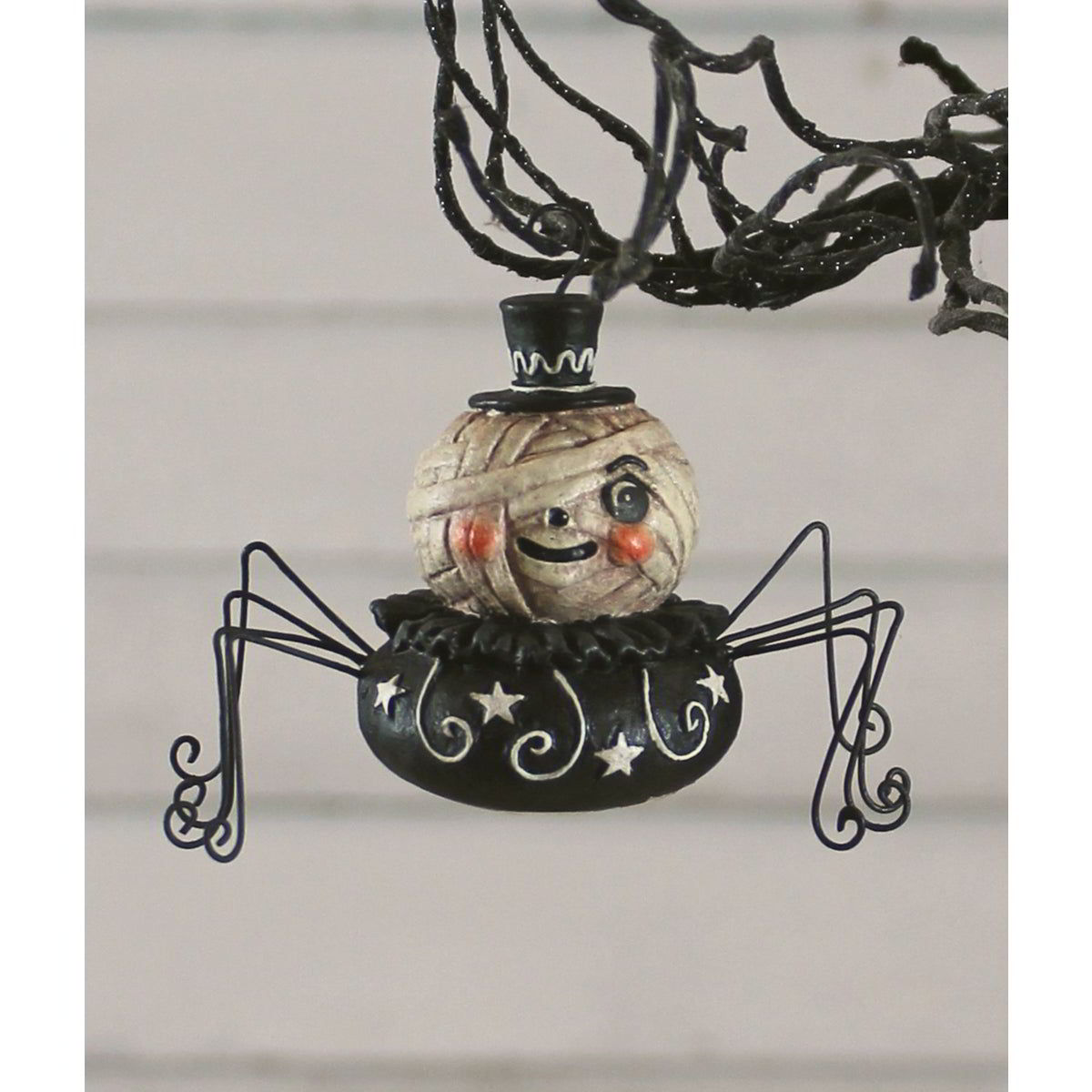 Mummy Crawlie Spook Ornament
