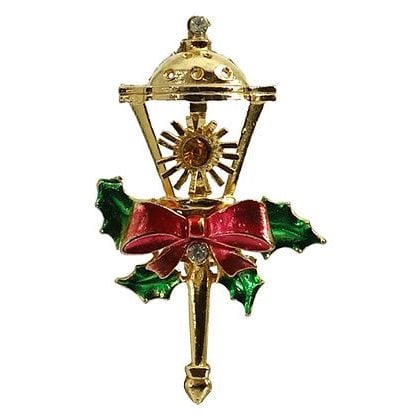 Vintage Lampost Christmas Pin